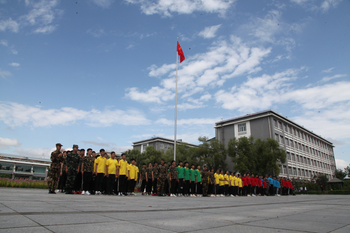 牡丹江技师学院2019秋新生入学教育总结大会圆满落幕